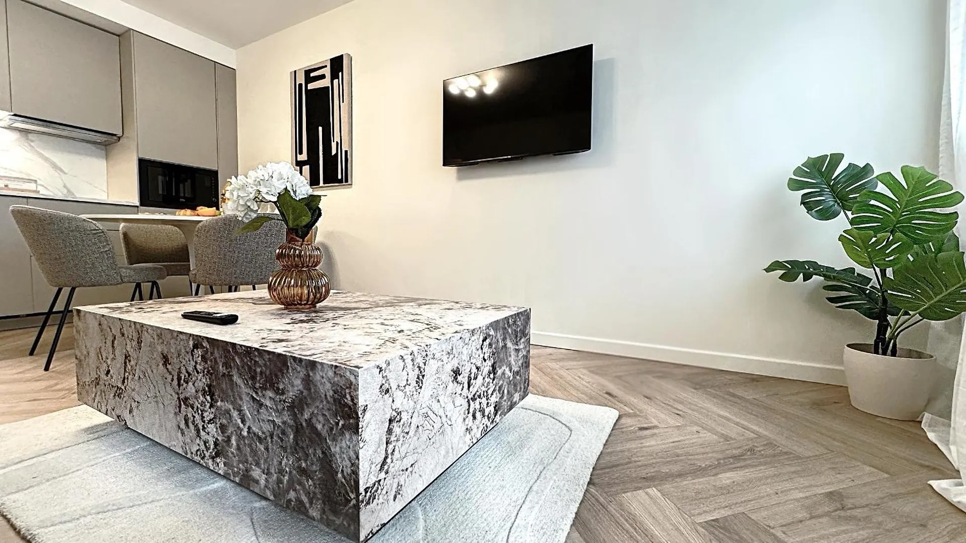 Suite Paradigme Lyon France